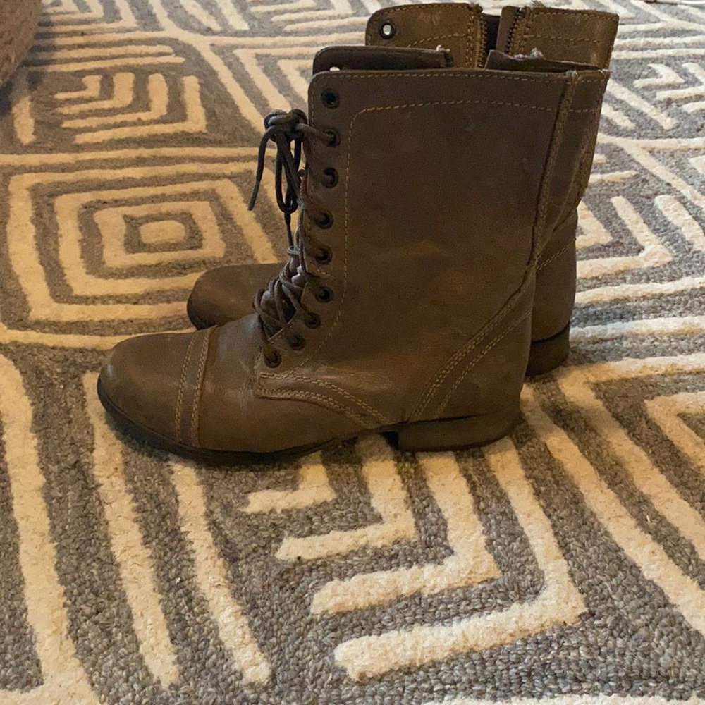Steve Madden Combat boots